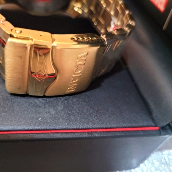 Limited Edition Marvel Ironman Invicta Watch 48mm - Picture 6 of 16